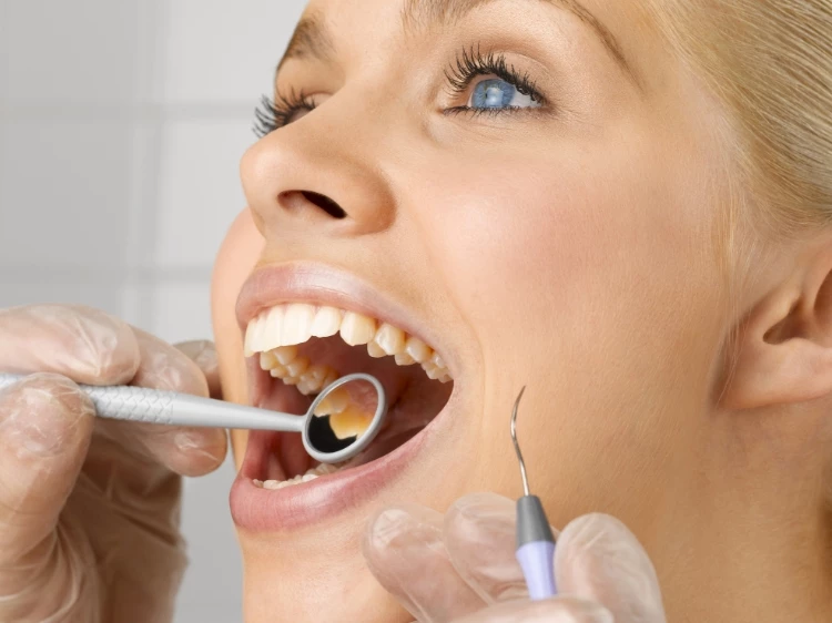 Higienizacja zębów - zadbaj o zdrowy uśmiech i zdrowie jamy ustnej