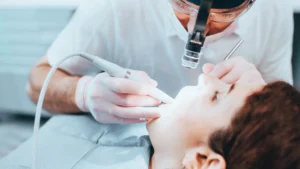 Resekcja korzenia zęba w stomatologia Stankowscy-Białach